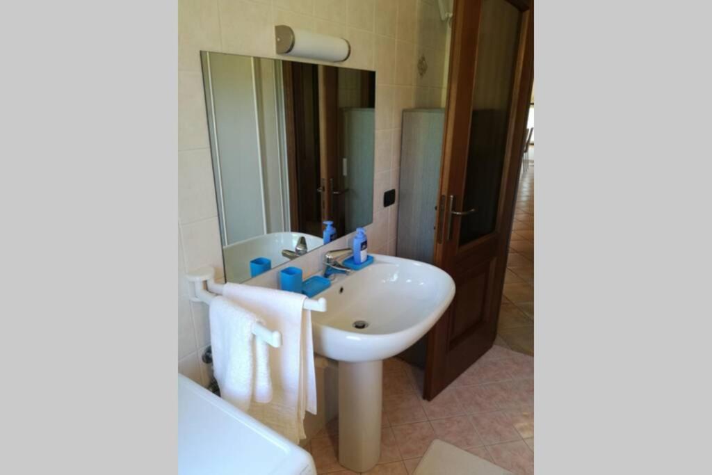 Casa Vacanze Liliana Priocca ภายนอก รูปภาพ
